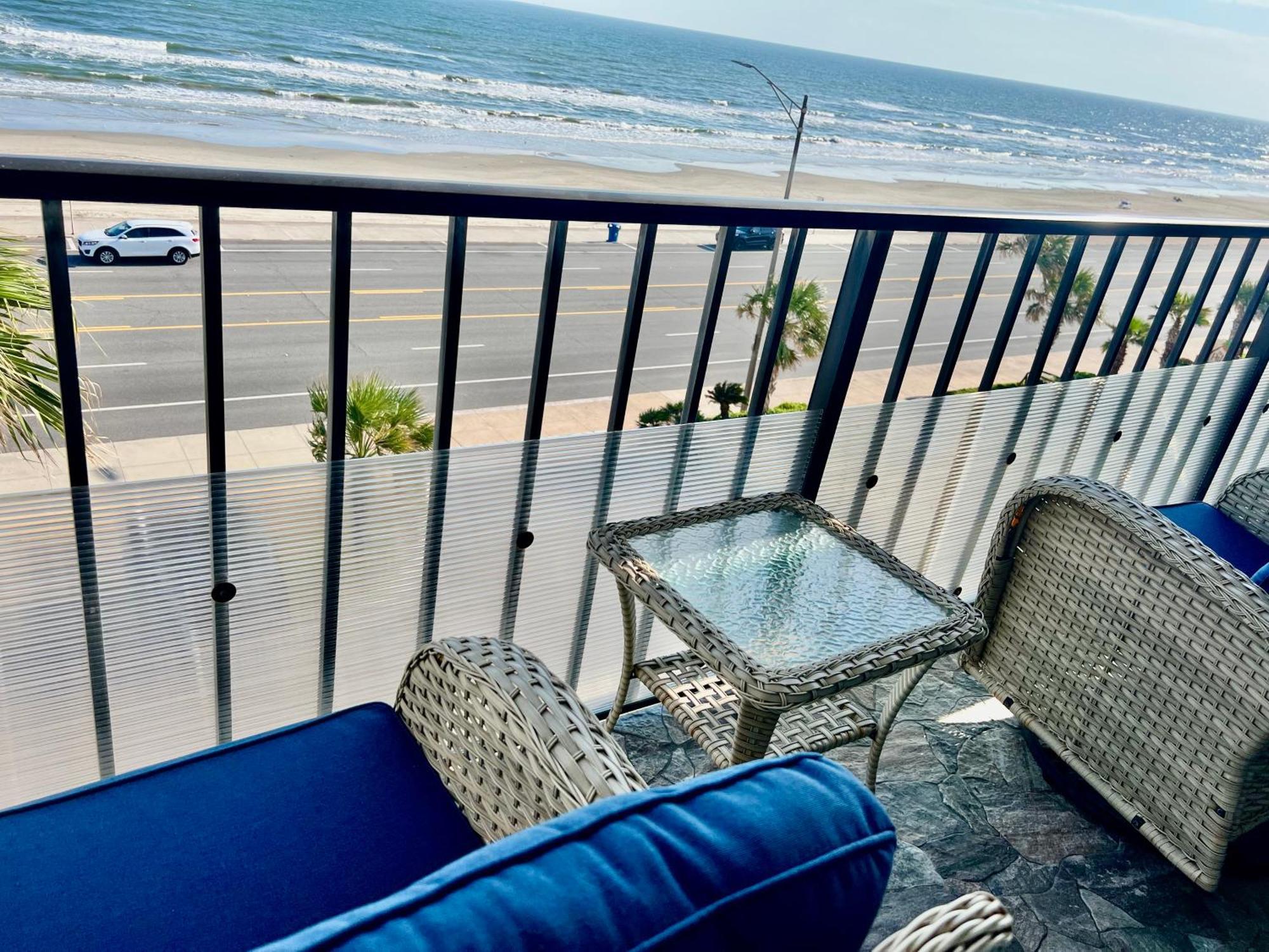 Amazing And Spectacular Ocean And Beach Views In Galveston Exterior photo